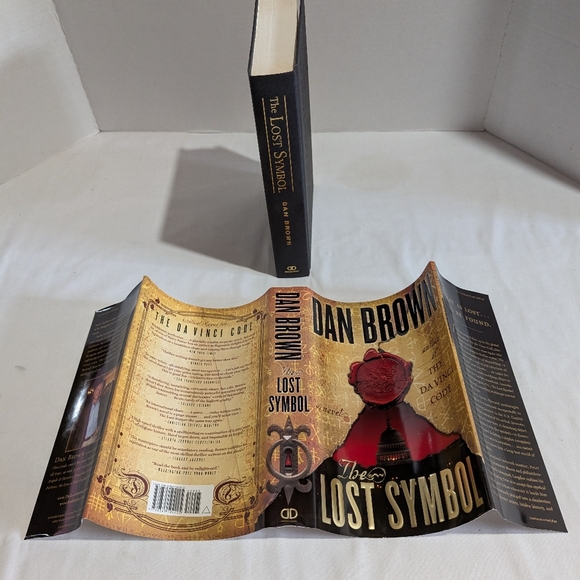2 Dan Brown Books The Lost Symbol and DaVinci Code Hardcover Dust Jackets - Picture 12 of 13